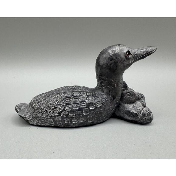 Hand Made in Canada " A Wolf Original " Soapstone Loon And Chick Figurine - Picture 2 of 12